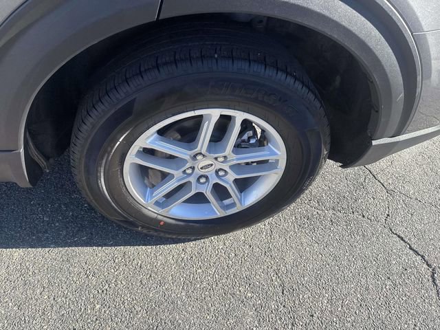 Certified 2025 Ford Explorer Active image 14