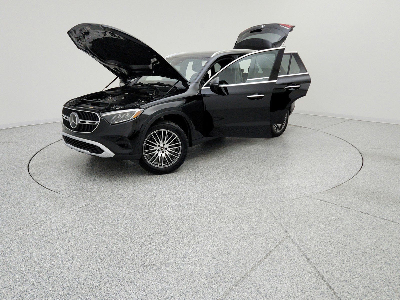 Certified 2026 Mercedes-Benz GLC 300 image 9