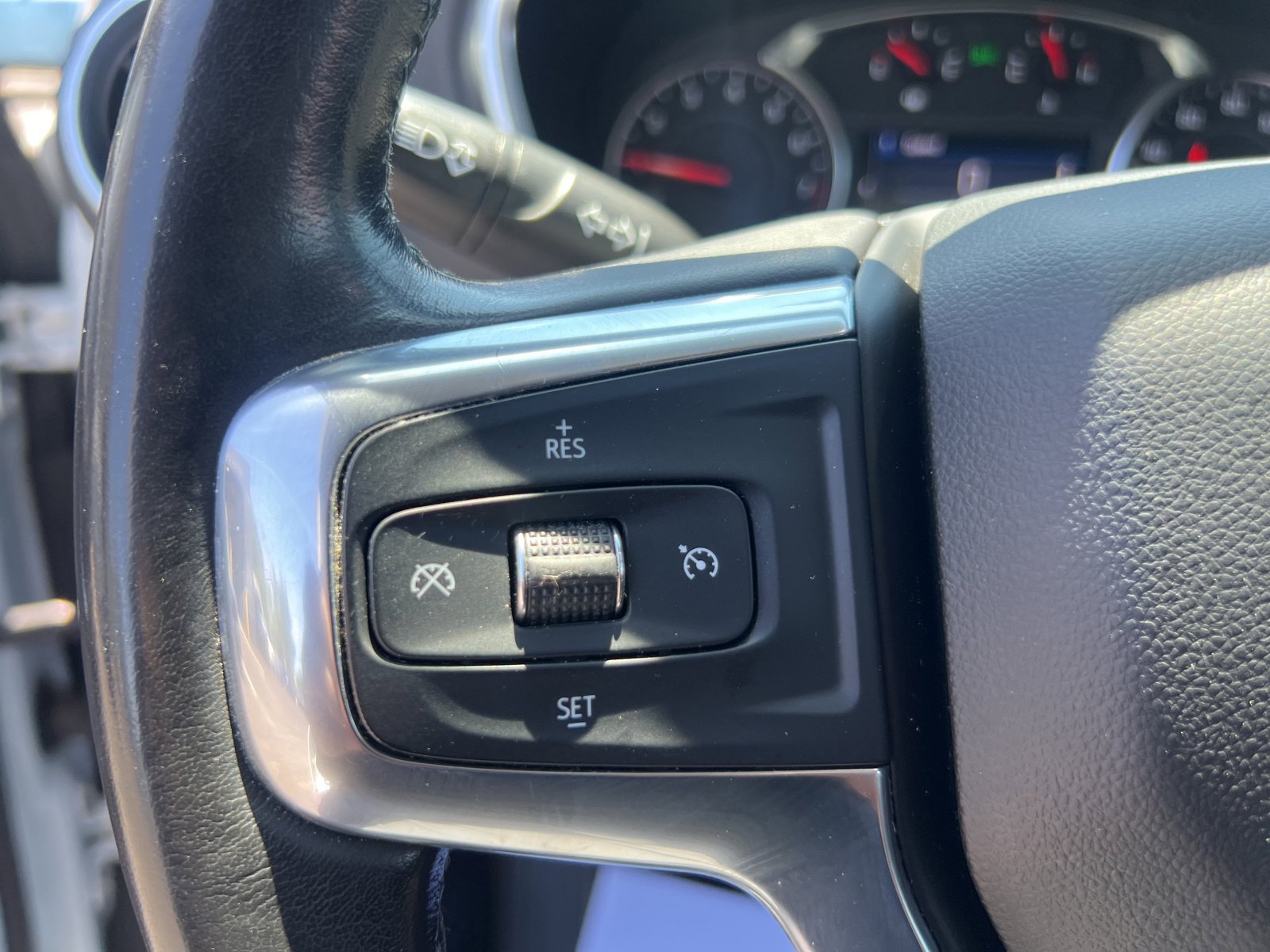 Used 2019 Chevrolet Blazer LT FWD image 27