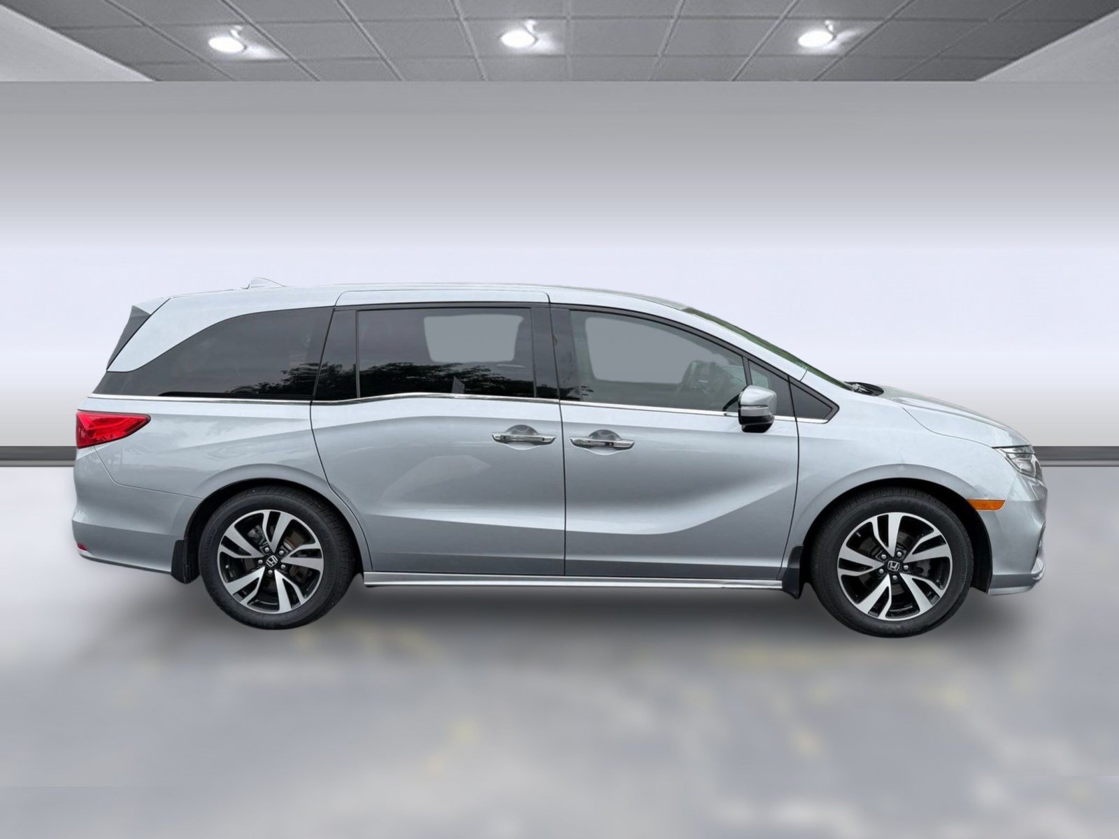 Used 2020 Honda Odyssey Elite image 5