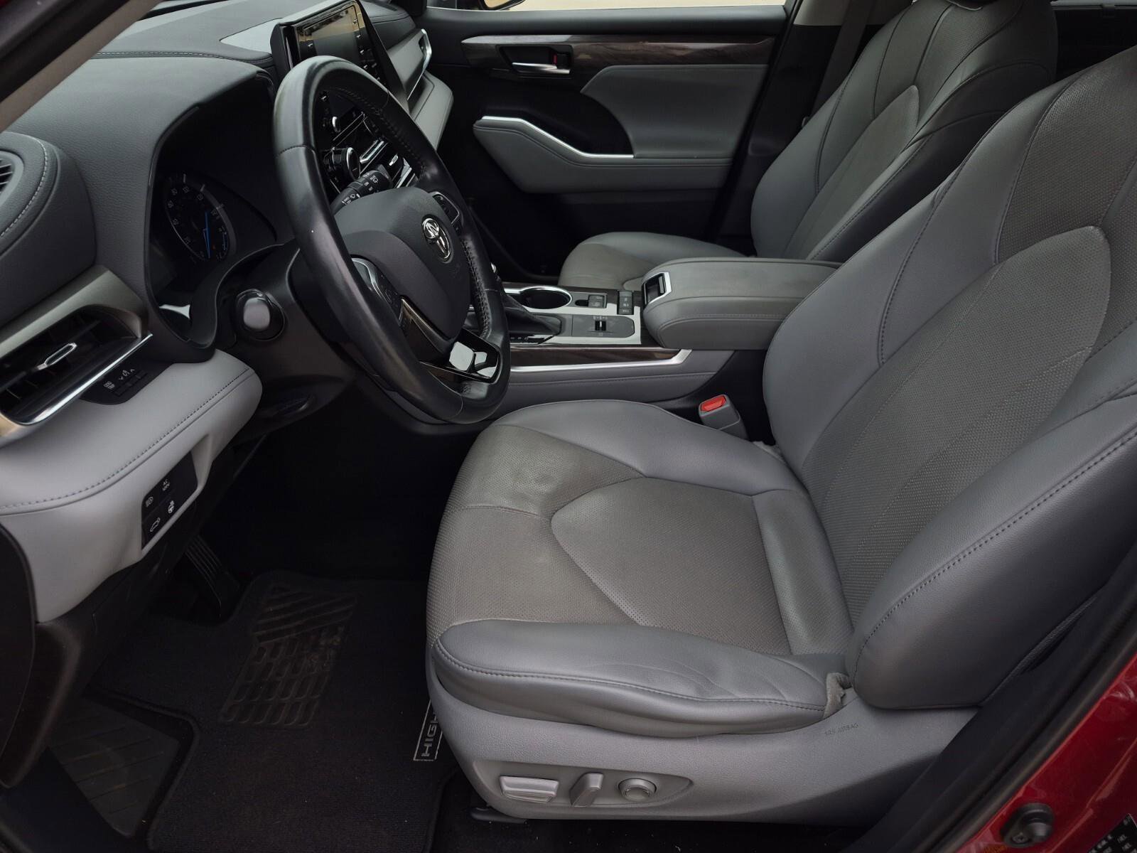 Used 2021 Toyota Highlander Limited AWD/4WD image 15
