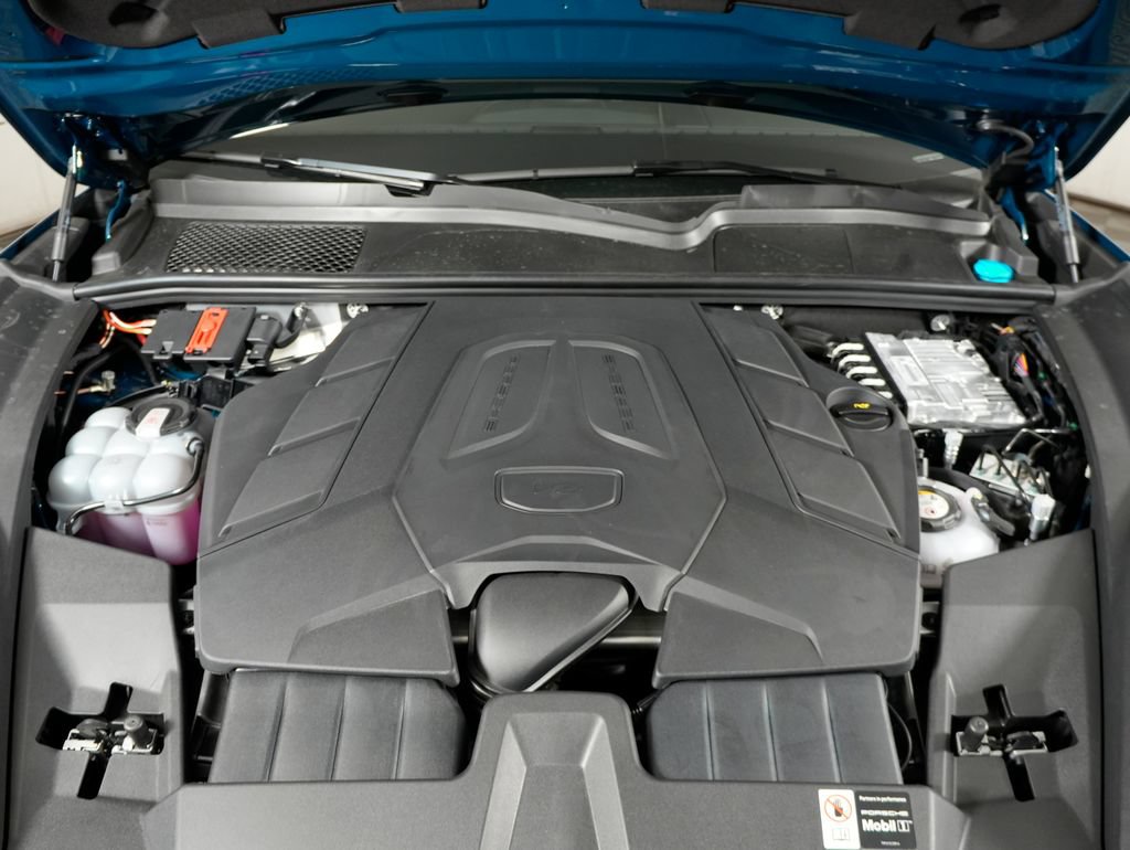 Certified 2026 Porsche Cayenne E-Hybrid AWD/4WD image 43