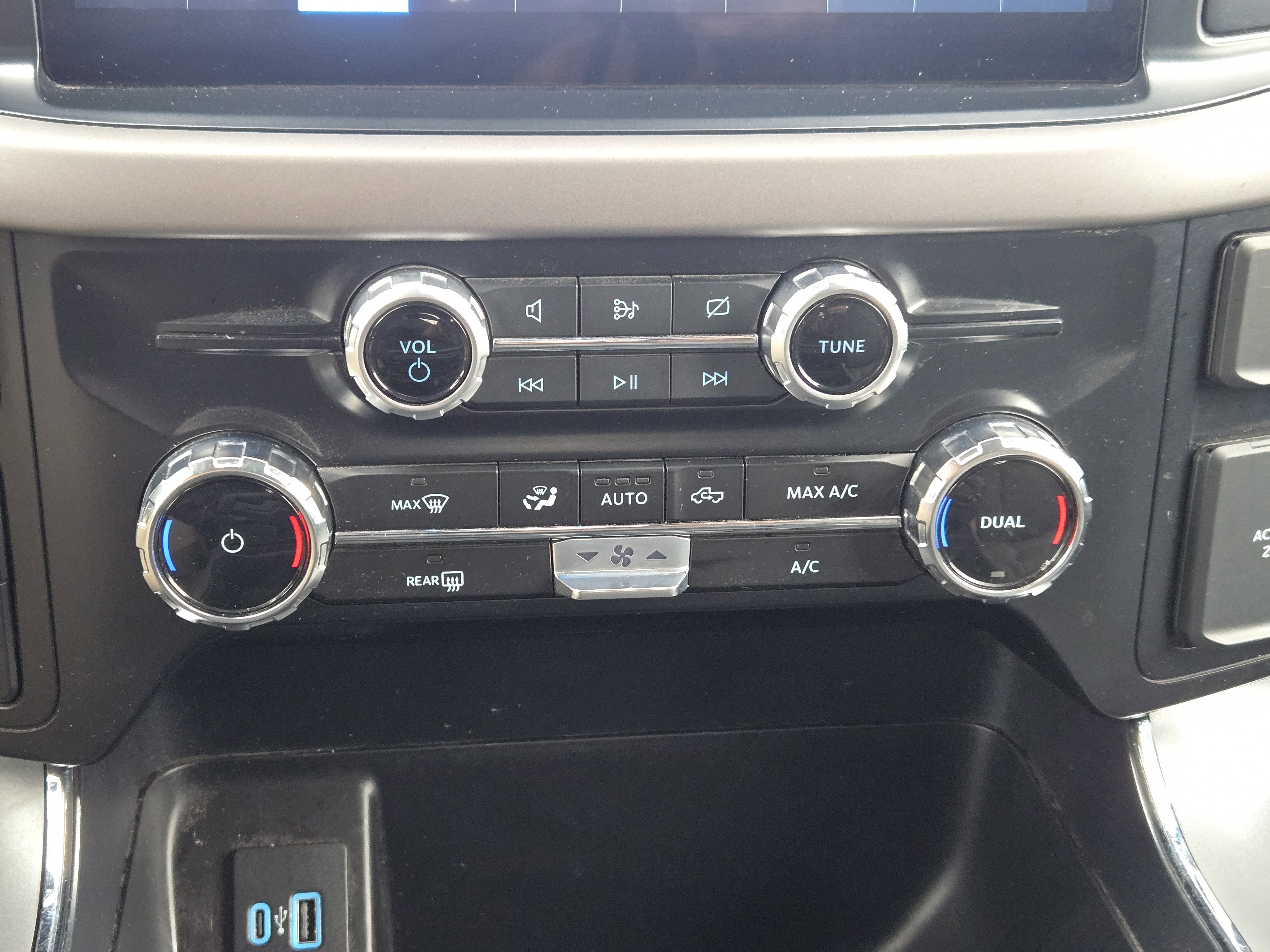 Used 2024 Ford F150 XLT w/ Mobile Office Package image 22