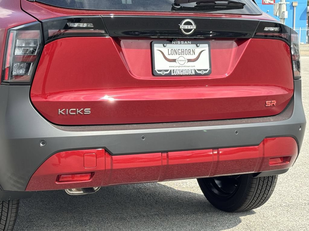 New 2026 Nissan Kicks SR w/ Cold Weather Package FWD image 5