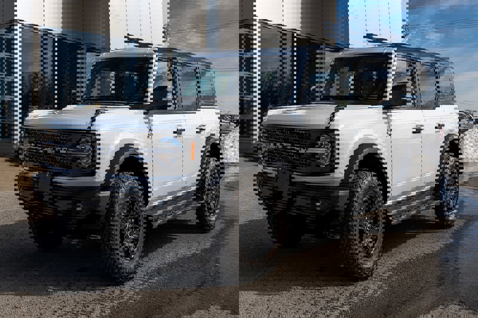 New 2025 Ford Bronco Outer Banks image 9