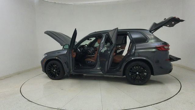 Used 2023 BMW X5 M50i w/ Executive Package image 77