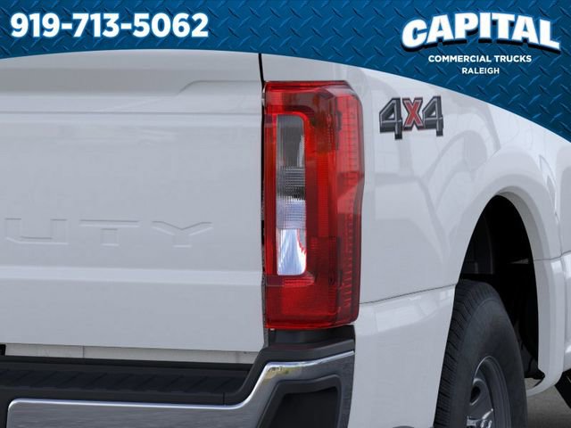 New 2026 Ford F250 XL w/ XL Chrome Package AWD/4WD image 21
