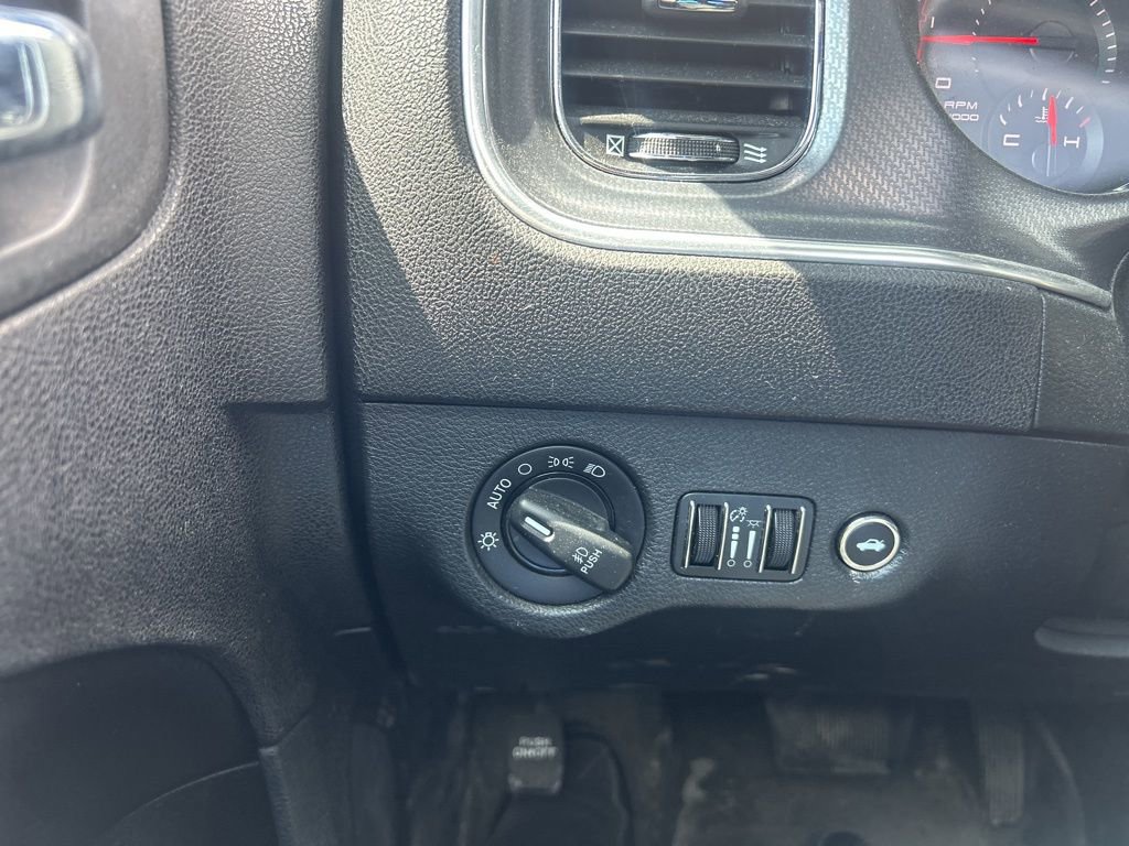 Used 2014 Dodge Charger SXT Plus AWD/4WD image 19