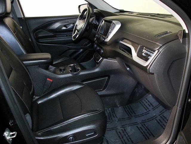 Used 2024 GMC Terrain SLT image 33