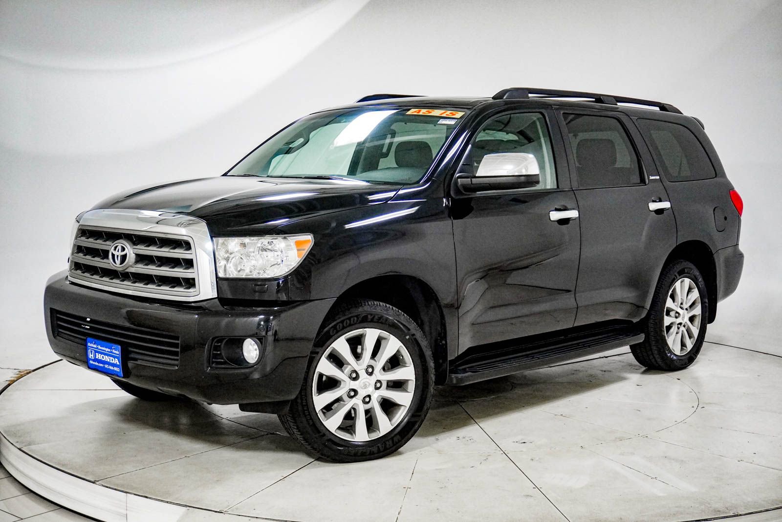 Used 2014 Toyota Sequoia Limited AWD/4WD image 1