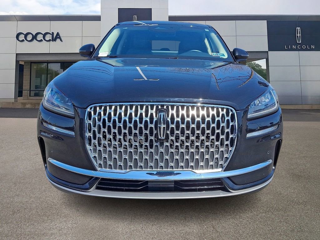 Used 2023 Lincoln Corsair AWD w/ Equipment Group 101A image 2