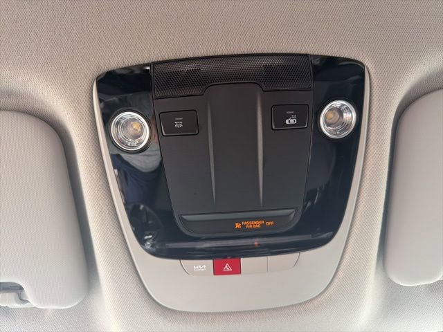 Used 2025 Kia Seltos S image 17