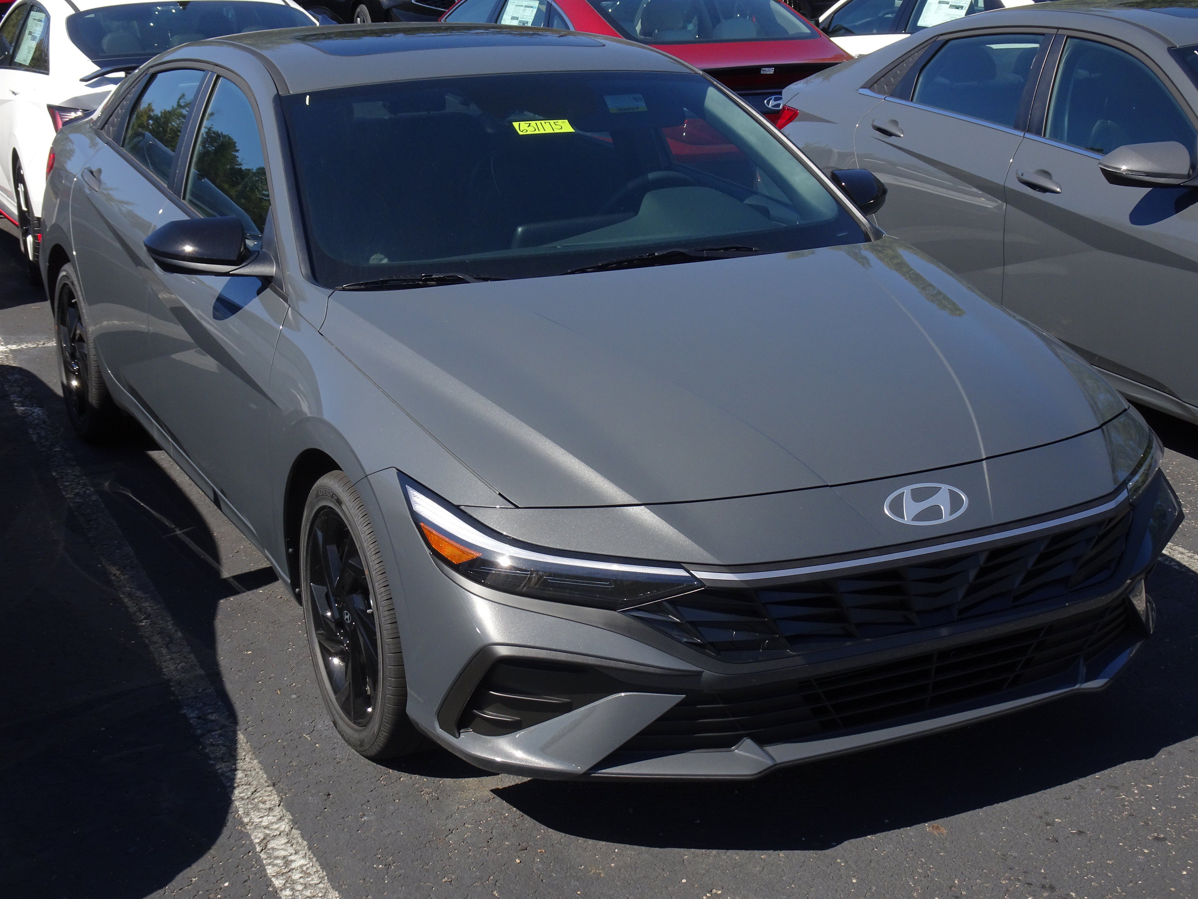 New 2026 Hyundai Elantra SEL Sport FWD image 5