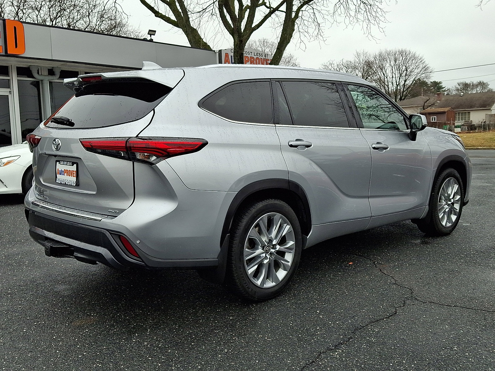 Used 2020 Toyota Highlander Limited image 6