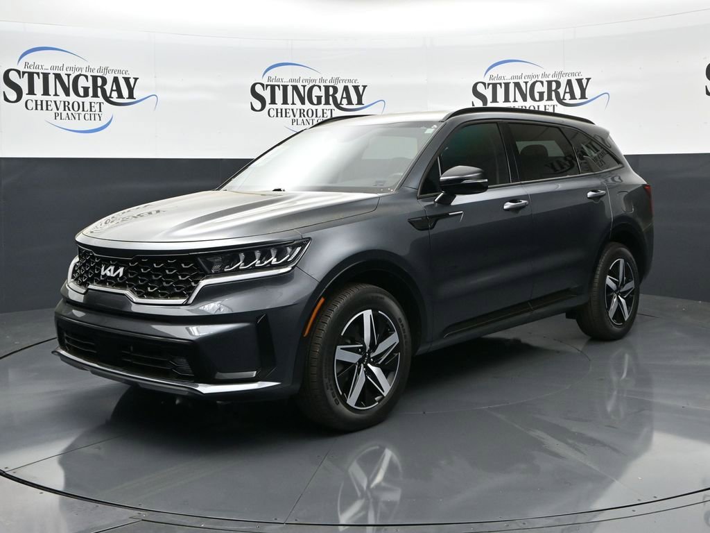 Used 2023 Kia Sorento EX image 3