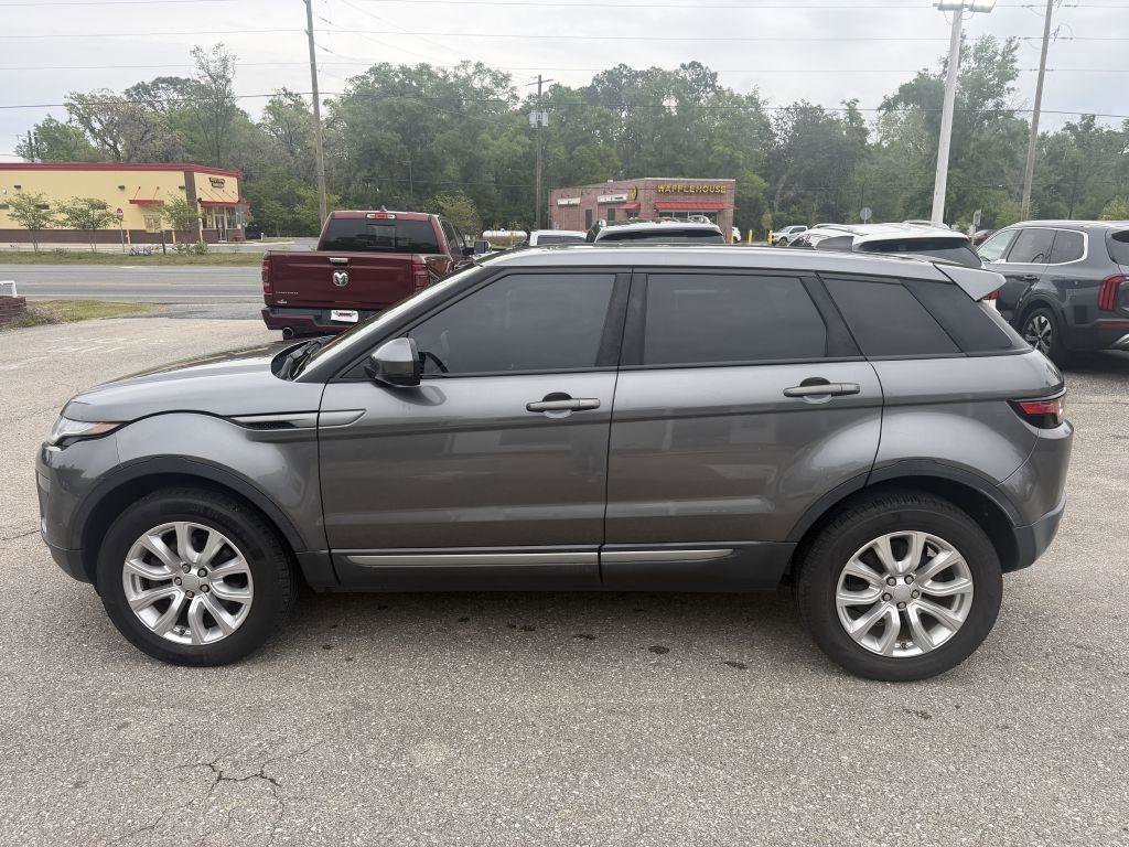 Used 2017 Land Rover Range Rover Evoque SE image 8