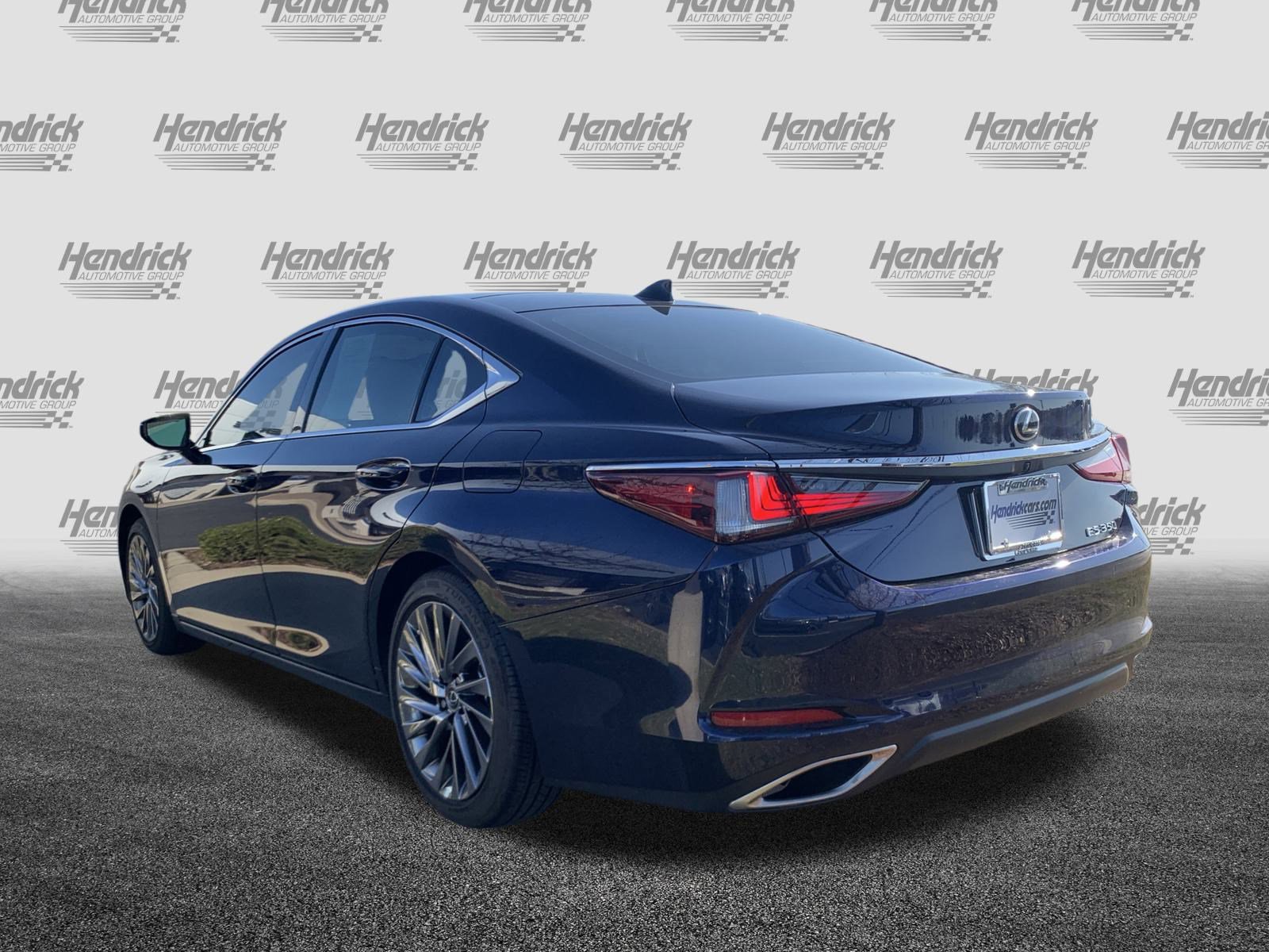 Used 2025 Lexus ES 350 Ultra Luxury image 8