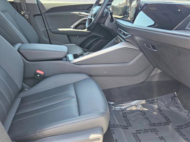 Certified 2025 Audi Q5 Premium w/ Convenience Package AWD/4WD image 21