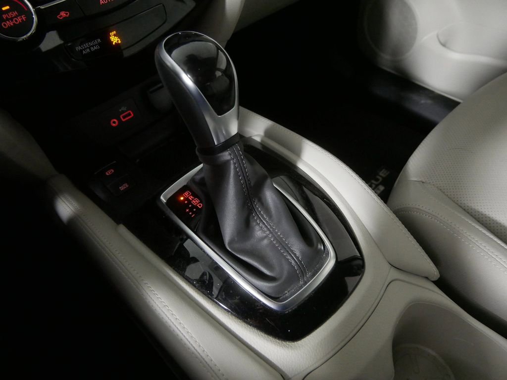 Used 2020 Nissan Rogue Sport SL w/ Premium Package image 27