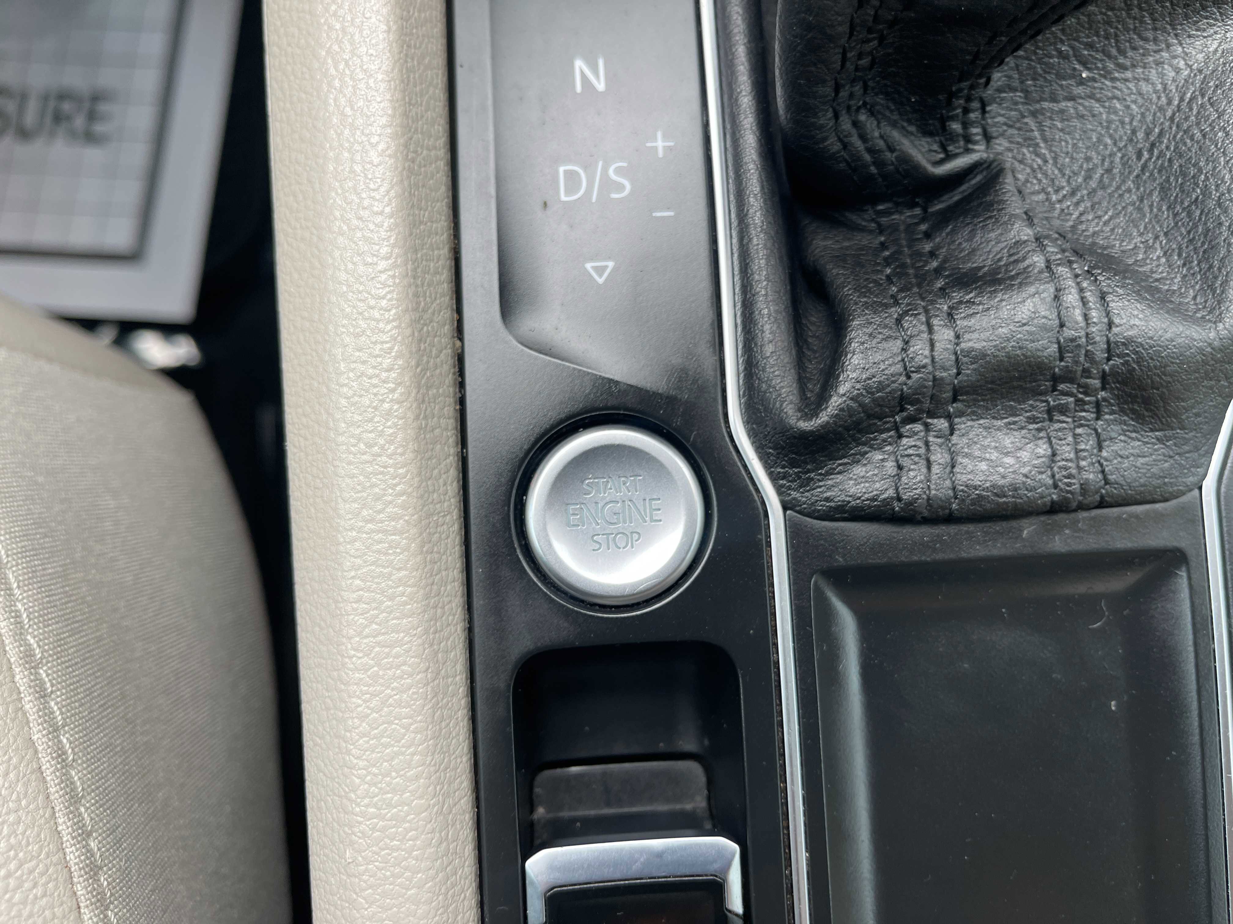 Used 2019 Volkswagen Atlas SE w/ Towing Package FWD image 31