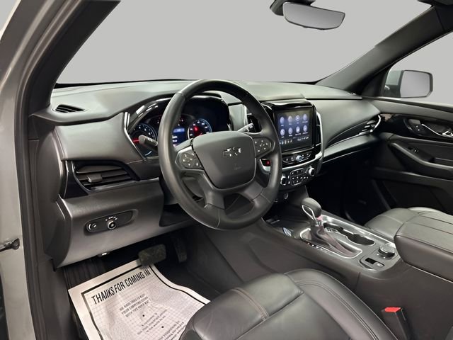 Used 2023 Chevrolet Traverse RS image 17
