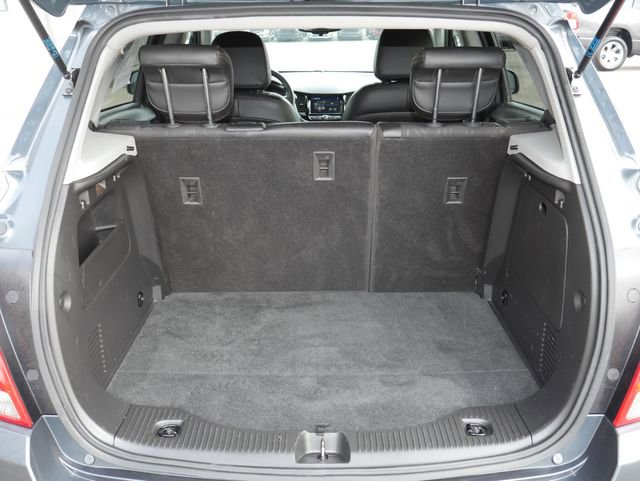 Used 2021 Chevrolet Trax LT image 8