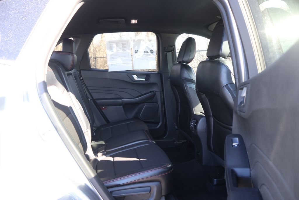 Used 2024 Ford Escape ST-Line image 42