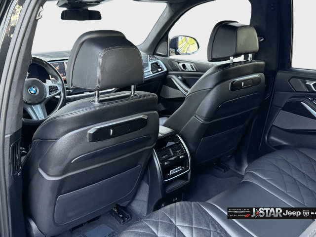 Used 2025 BMW X7 xDrive40i w/ M Sport Package AWD/4WD image 27