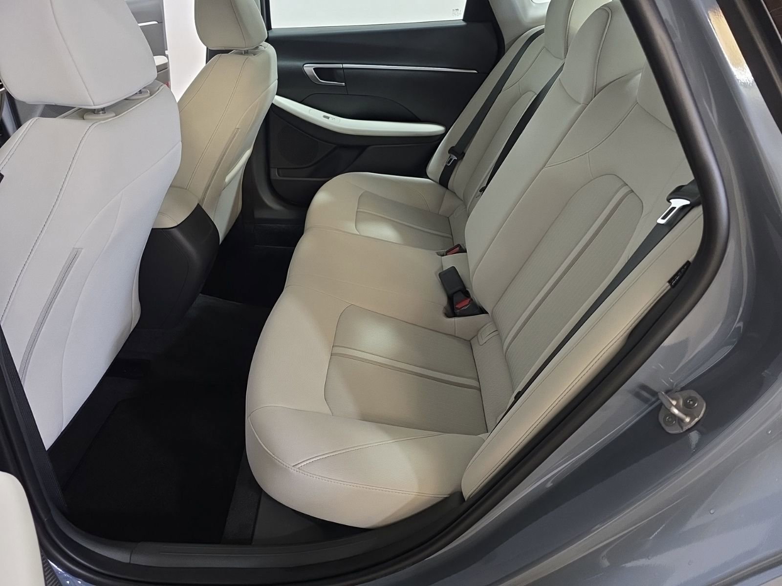 Certified 2025 Hyundai Sonata SE image 32