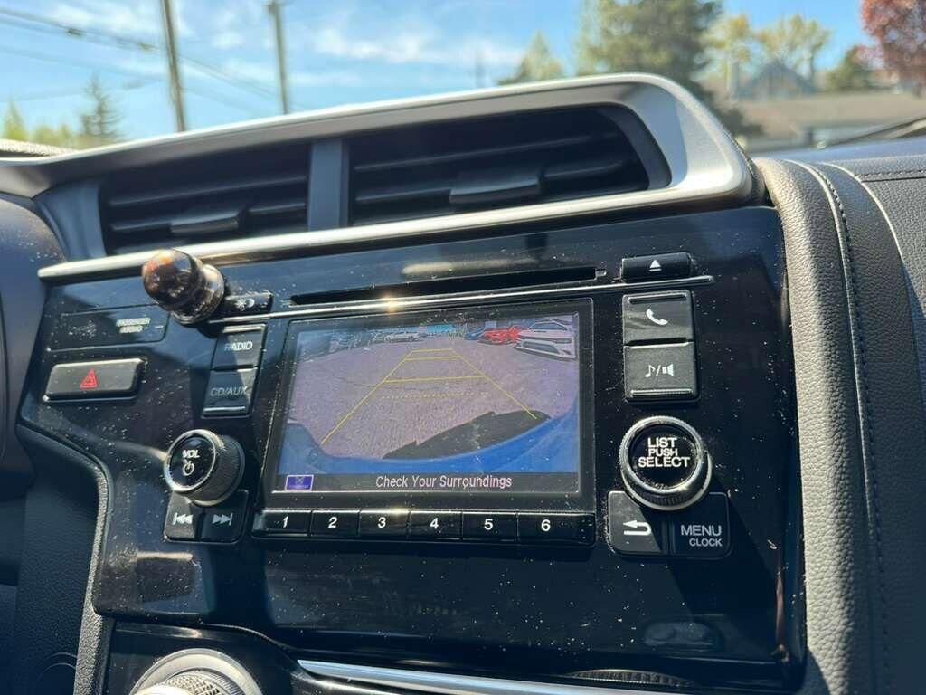 Used 2016 Honda Fit LX image 21