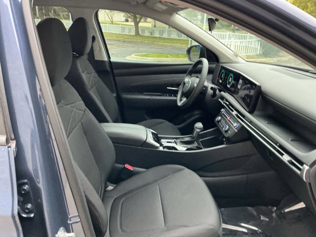 Used 2025 Hyundai Tucson SE FWD image 40
