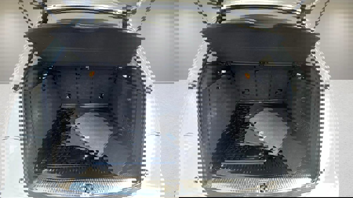 Used 2017 Audi Q5 2.0T Premium Plus w/ Technology Package image 16