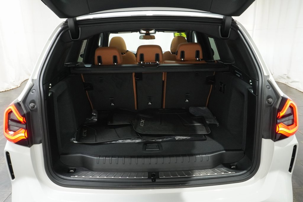 Used 2023 BMW X3 M40i image 5