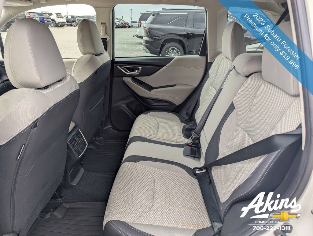 Used 2023 Subaru Forester Premium AWD/4WD image 13