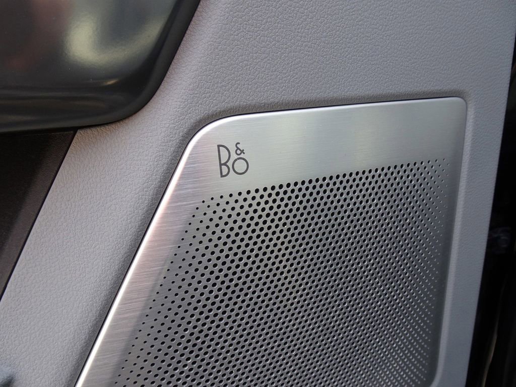 Used 2024 Ford F450 Limited w/ FX4 Off-Road Package image 15