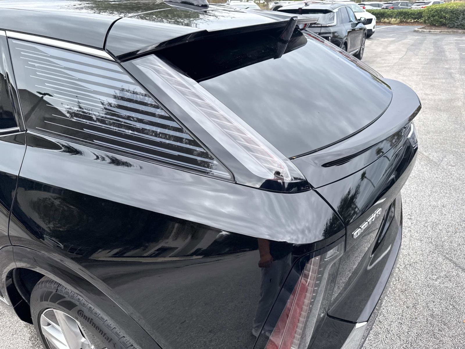 New 2026 Cadillac Optiq Luxury 2 image 11