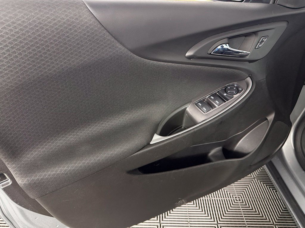 Used 2025 Chevrolet Malibu RS FWD image 22