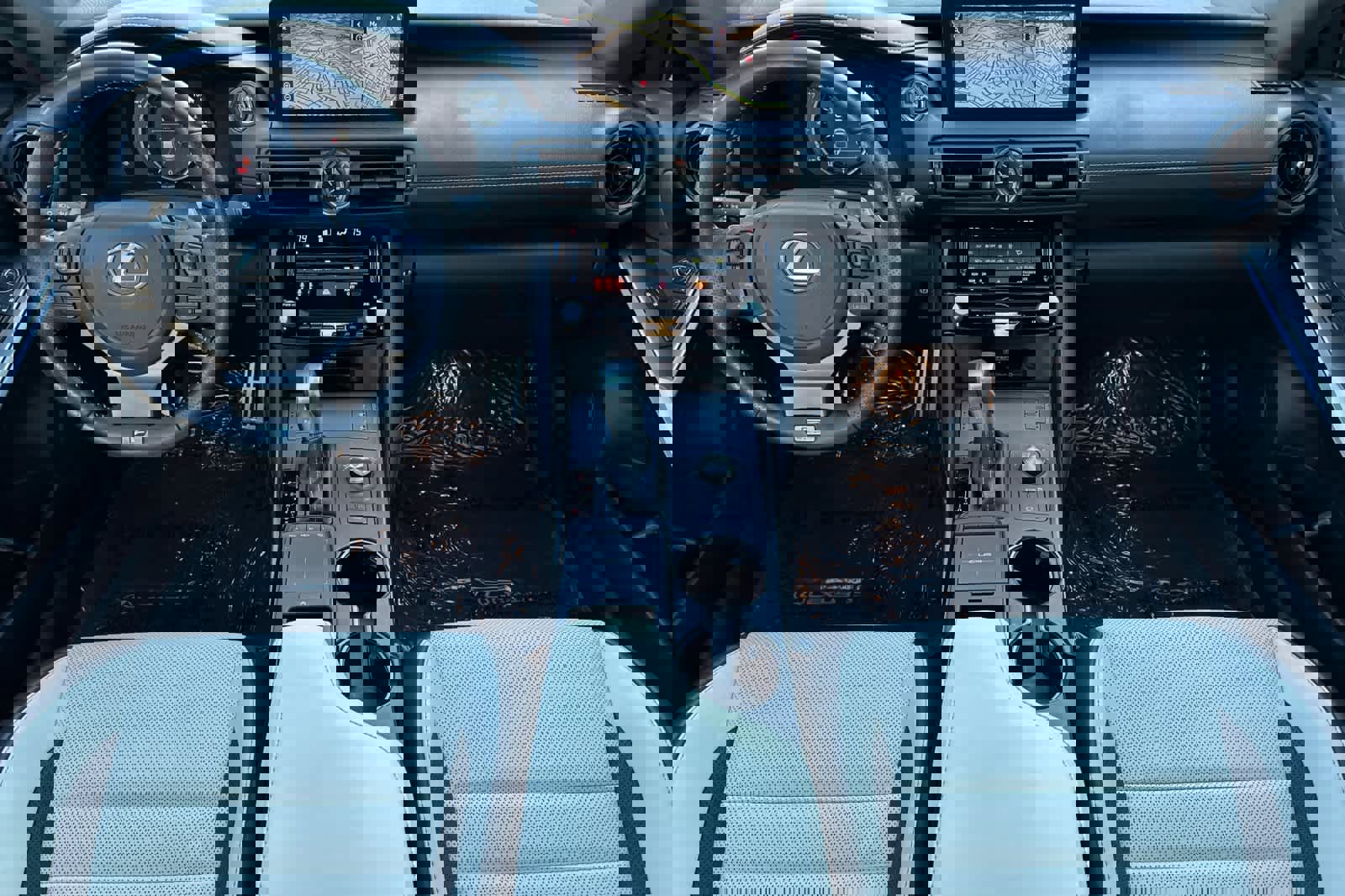 Used 2023 Lexus IS 500 image 3