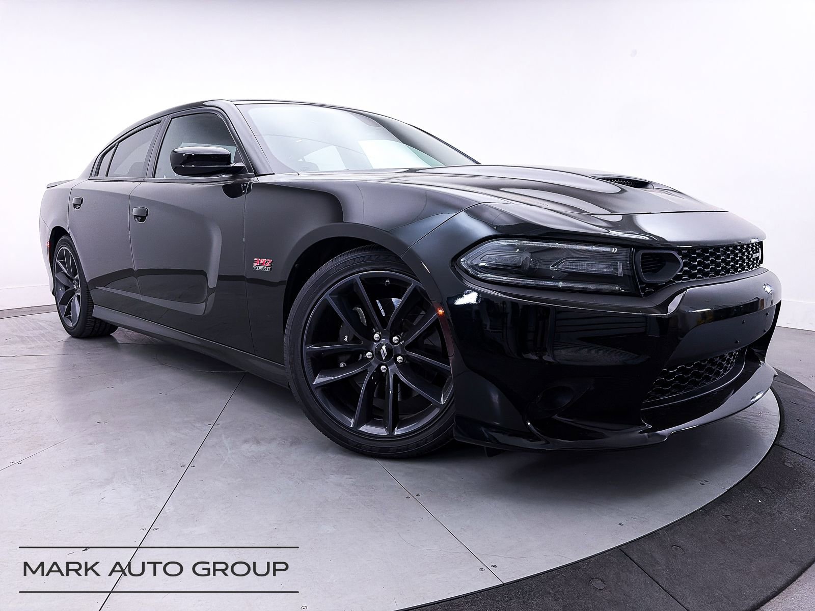 Used 2019 Dodge Charger Scat Pack image 1