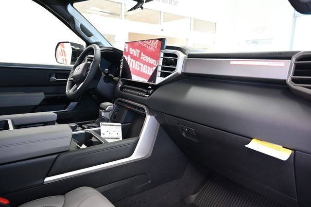 New 2026 Toyota Tundra Limited AWD/4WD image 15