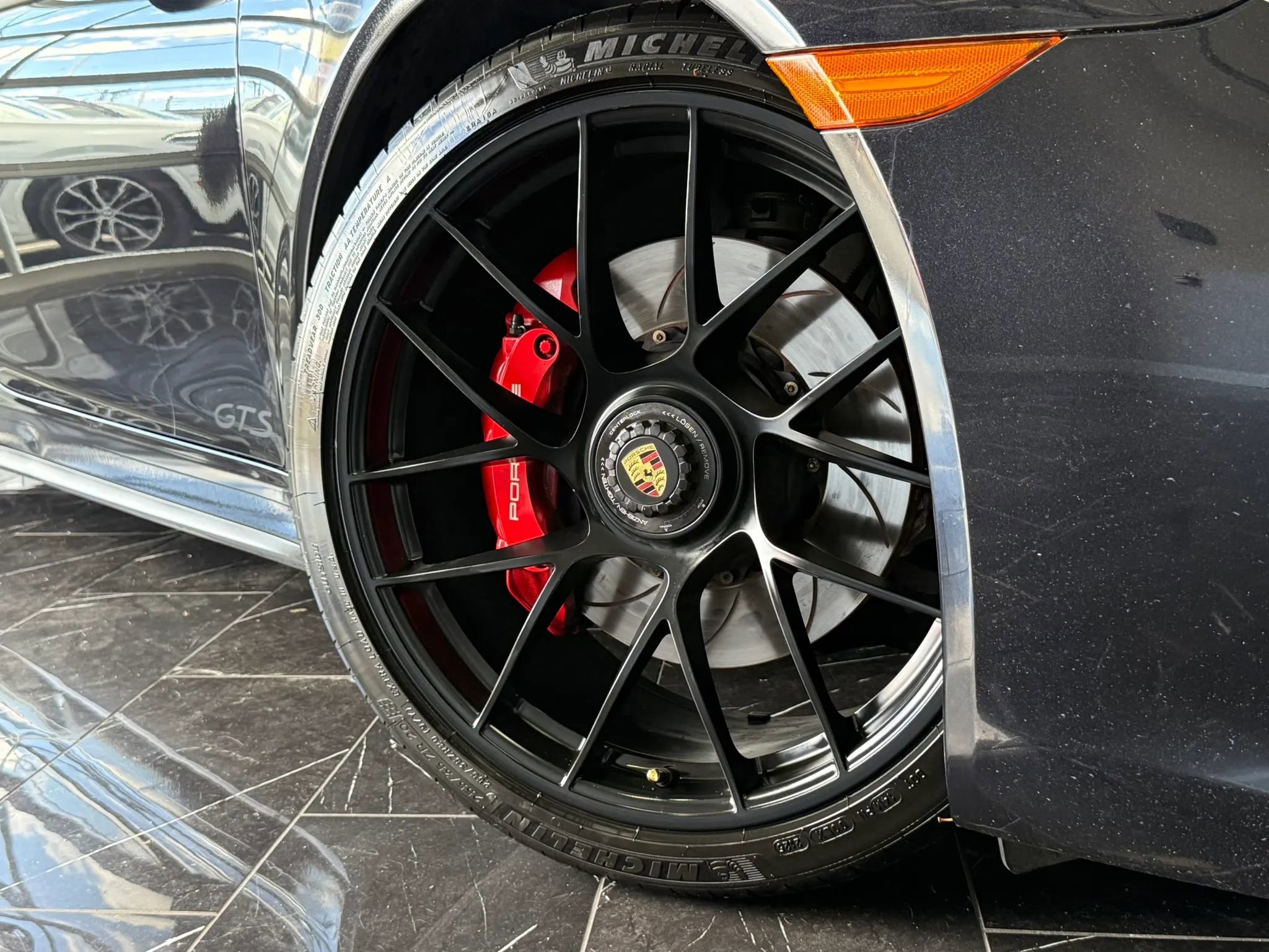 Used 2017 Porsche 911 GT3 RS image 33