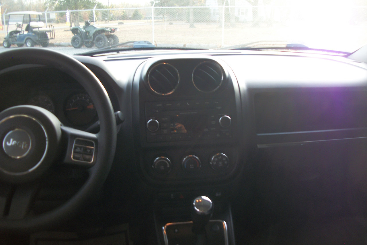 Used 2015 Jeep Patriot Sport w/ Power Value Group image 7