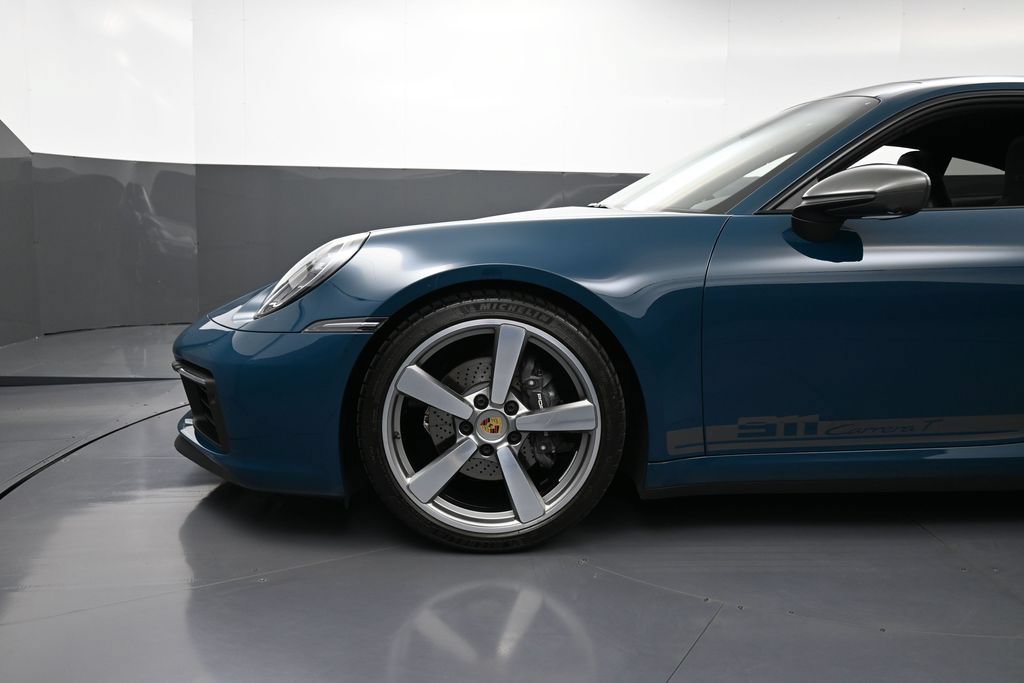 Used 2024 Porsche 911 Carrera T RWD image 12