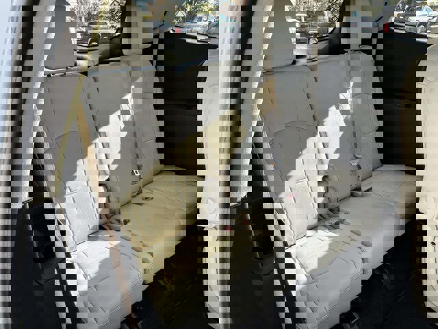 Used 2023 Buick Enclave Essence w/ Experience Buick Package image 11