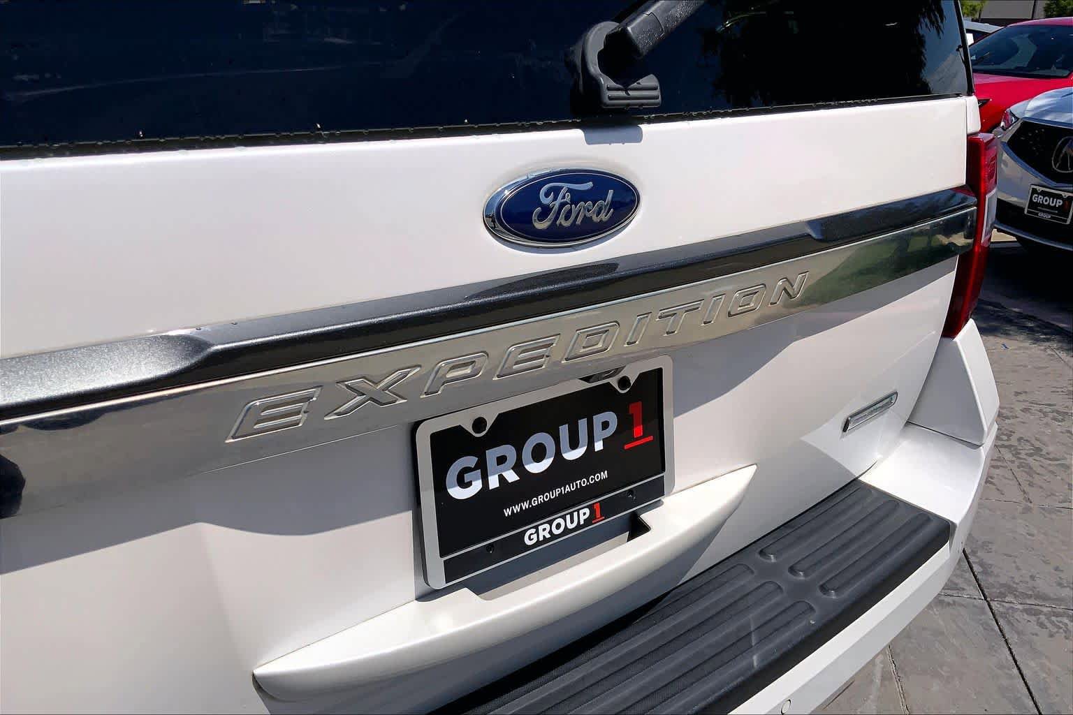 Used 2017 Ford Expedition XLT w/ Equipment Group 202A RWD image 30