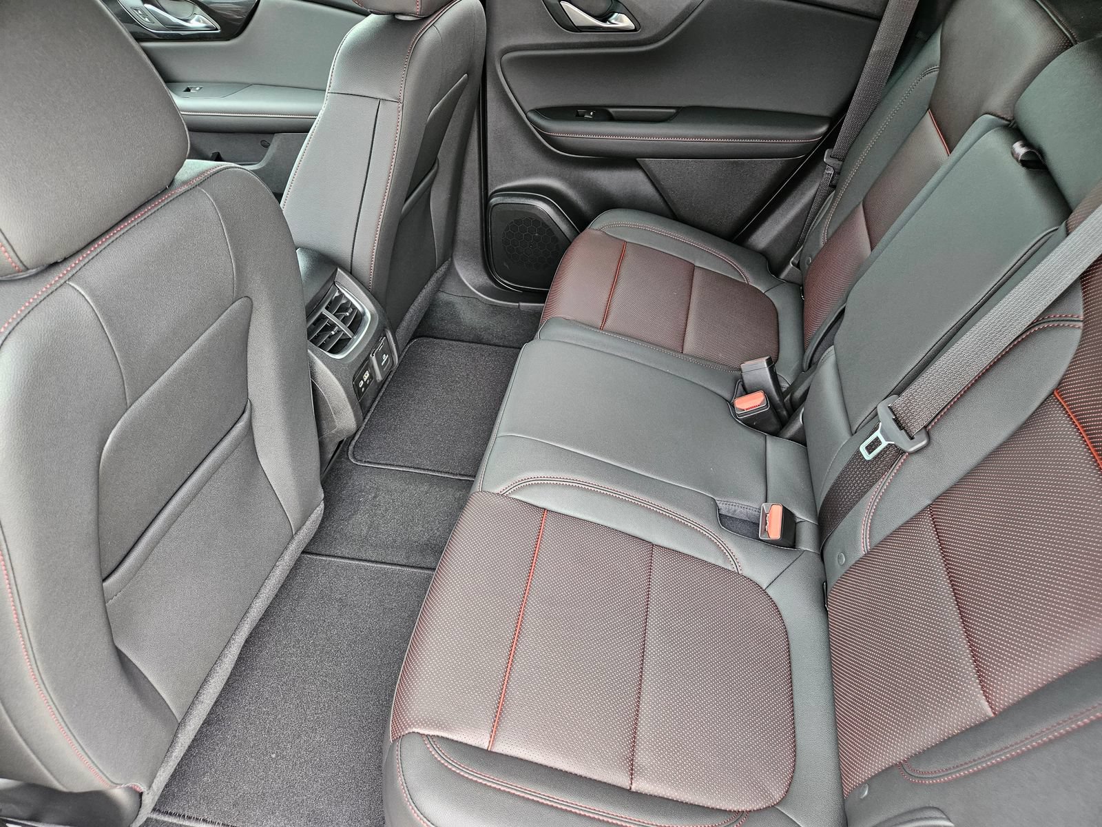 New 2026 Chevrolet Blazer RS w/ Driver Confidence II Package FWD image 30