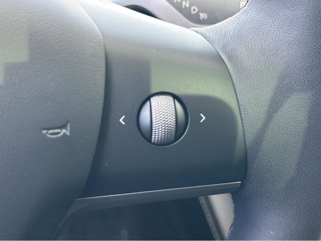 Used 2023 Tesla Model 3 Performance image 22