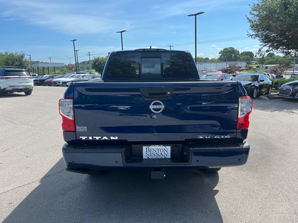 Used 2024 Nissan Titan SV w/ SV Convenience Package AWD/4WD image 6