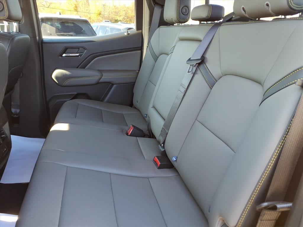 Used 2024 Chevrolet Colorado ZR2 w/ ZR2 Convenience Package III image 10