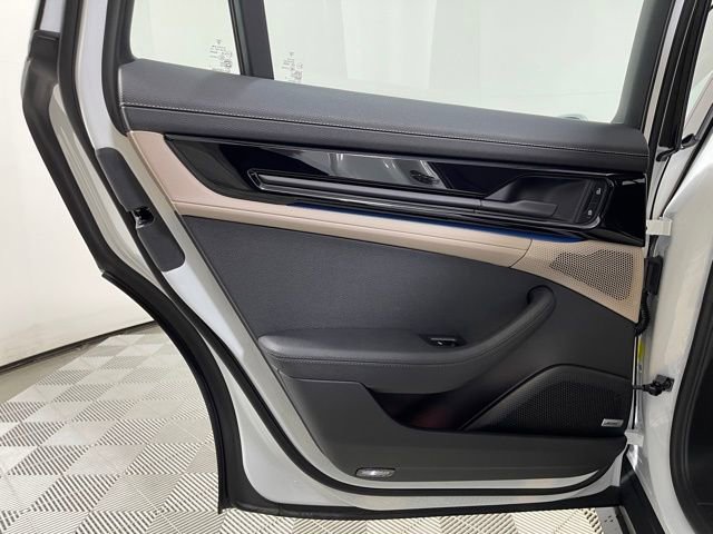 New 2026 Porsche Panamera image 30